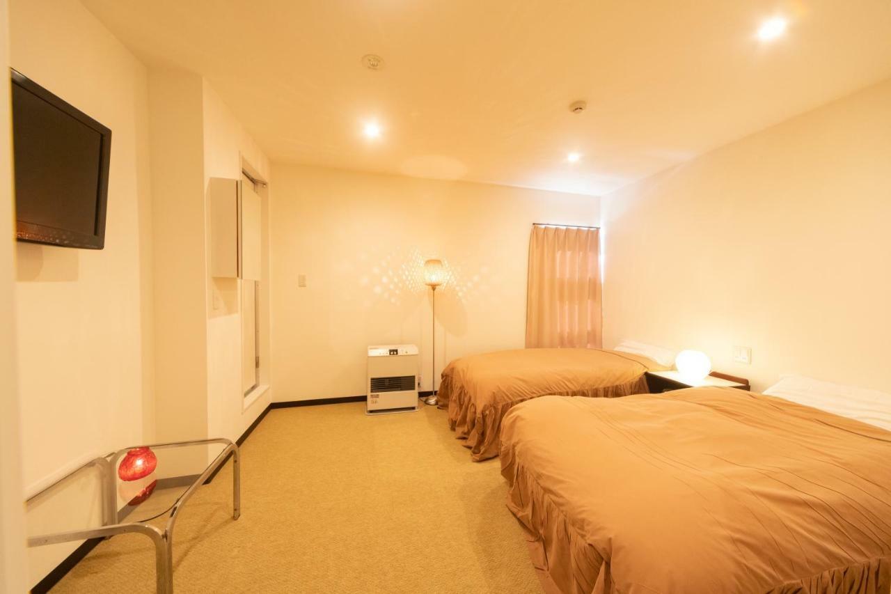 Kagura White Horse Inn Juzava Szoba fotó